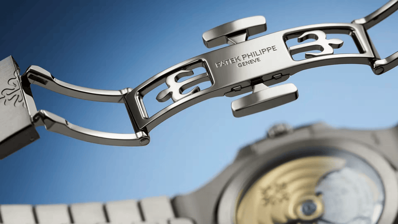 Patek Philippe 5811/1G-001 – Nautilus Automatic Men’s Watch